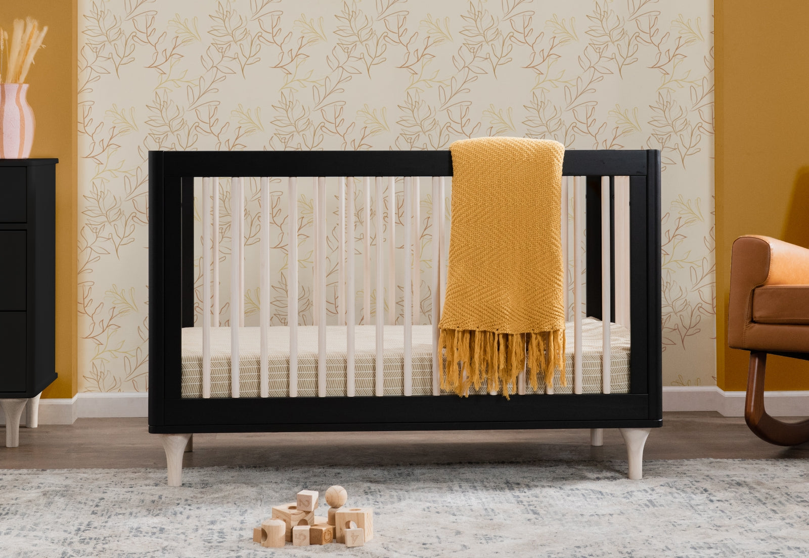 Lolly Convertible Crib - Image 16